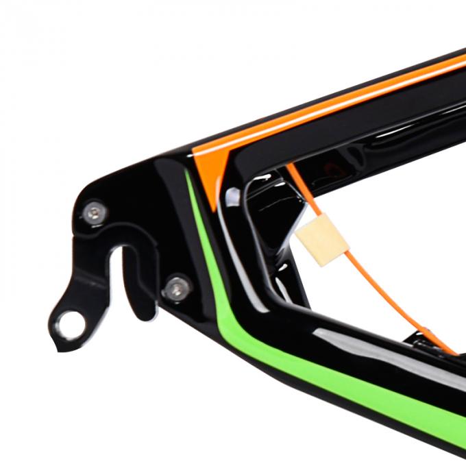 Sepeda 26er Full Carbon Fiber Frame FM26 dari Mountain Bike Ringan 1080 gram Tapered PF30 Berbagai Warna 9