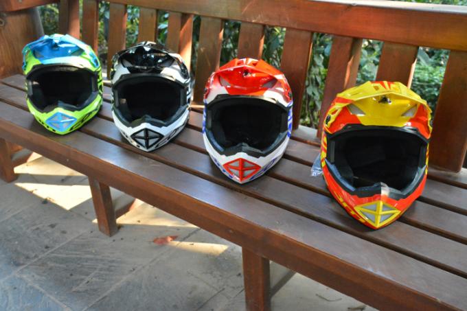 MTB Ringan Sepeda Mountain Bike Full Face Helmet Turunan Dewasa 2